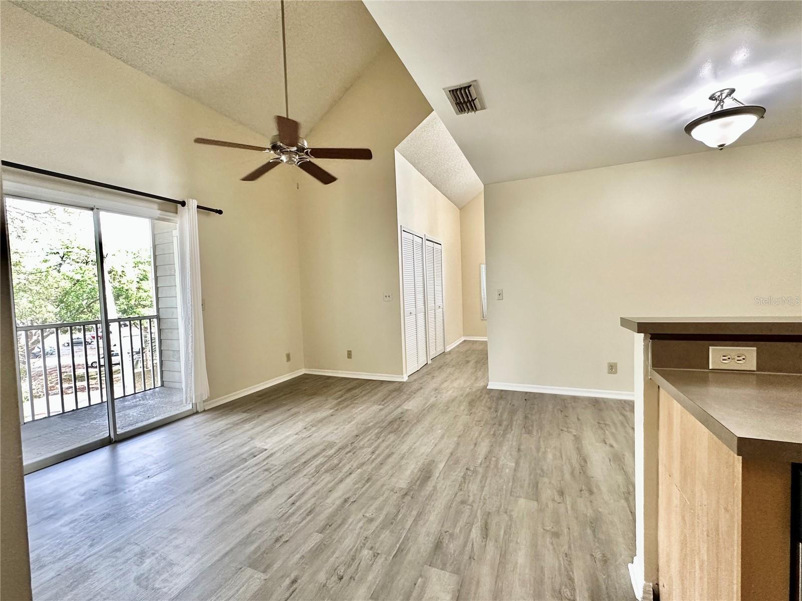 CENTRAL PARK METROWEST CONDO - Residential