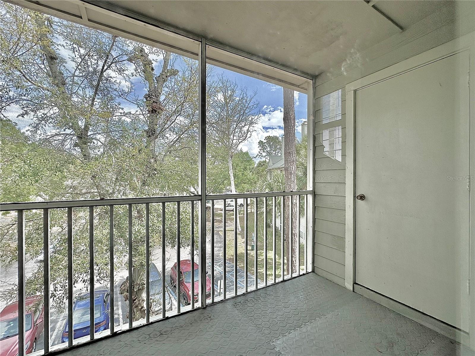 CENTRAL PARK METROWEST CONDO - Residential