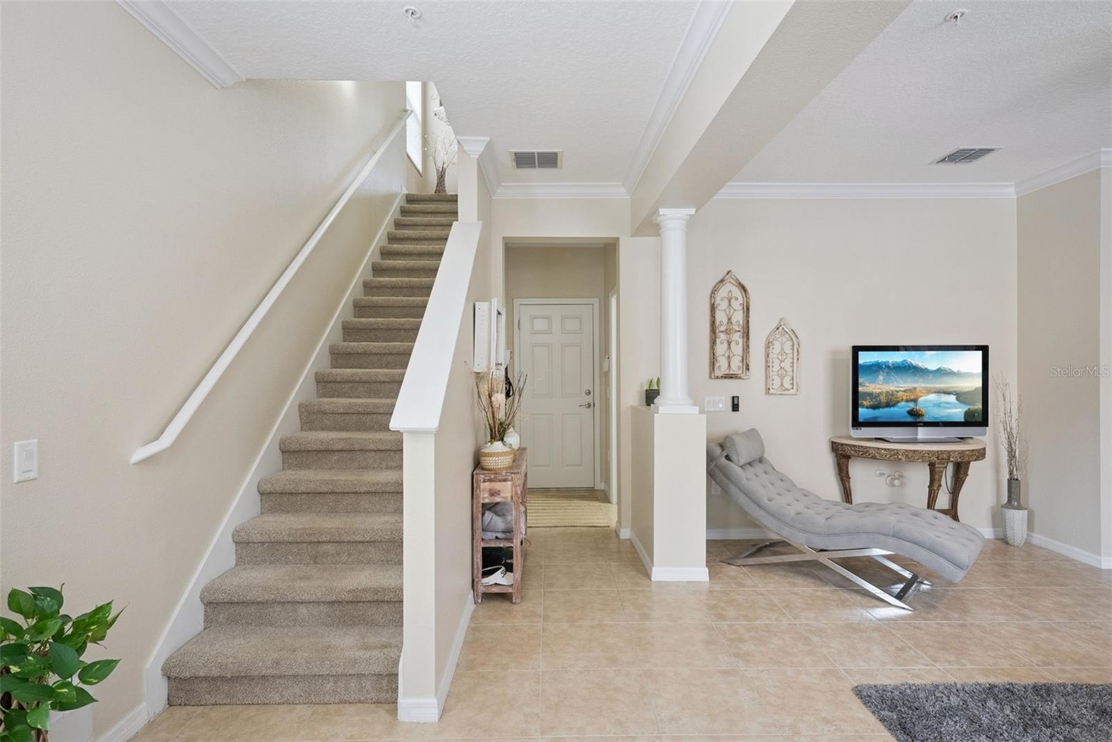 624 PENSACOLA LANE