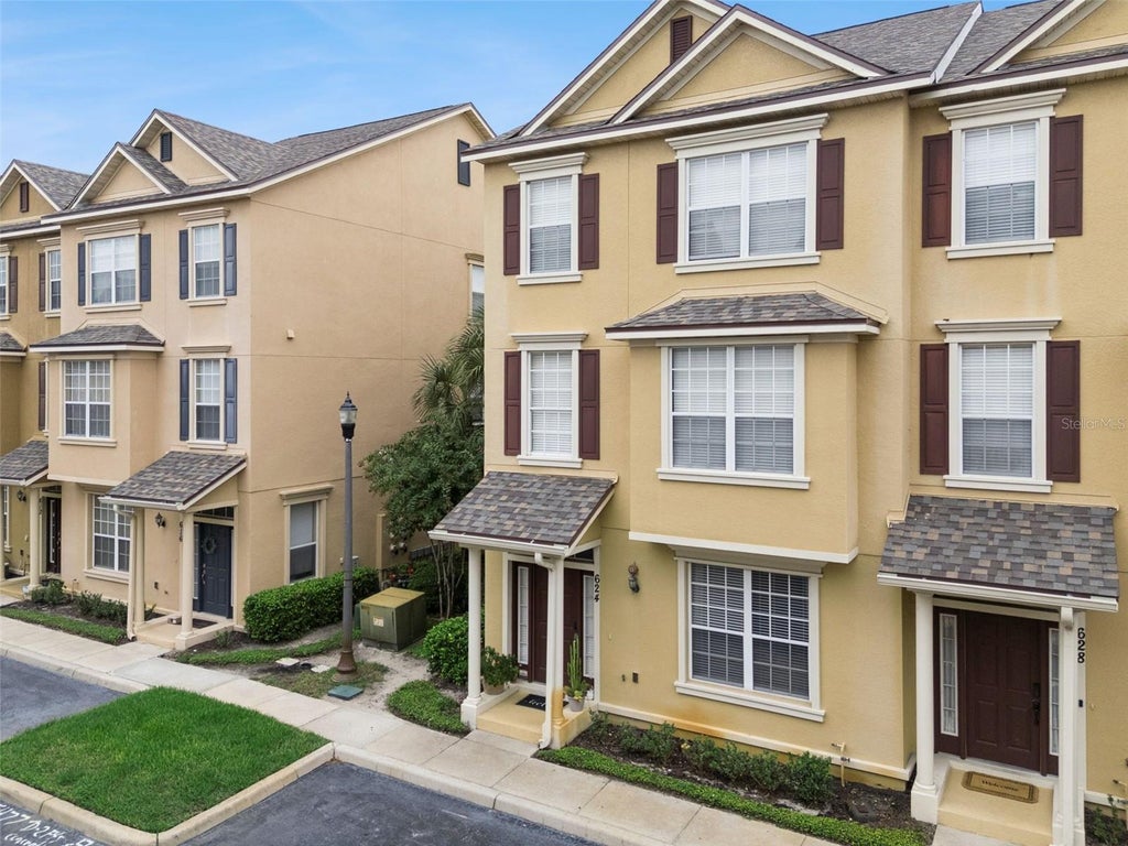 Photo of 624 Pensacola Lane, Lake Mary, FL 32746 (MLS # O6430912)