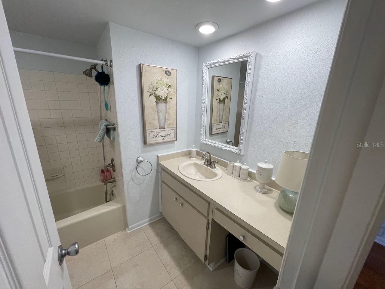VILLAGE TOWERS CONDO - Residential