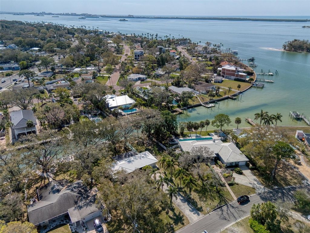 Photo of 5 Shore Drive, Dunedin, FL 34698 (MLS # TB8480592)