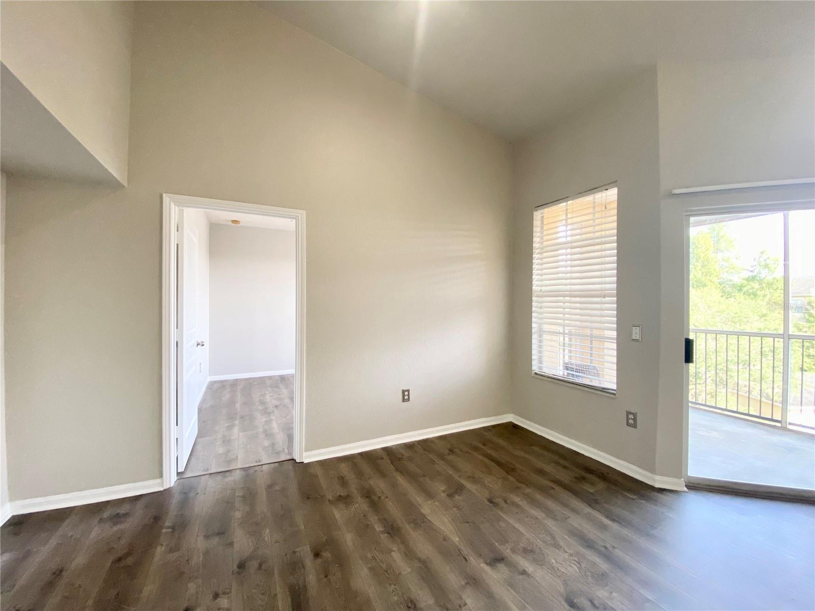 OXFORD PLACE AT TAMPA PALMS A - Residential