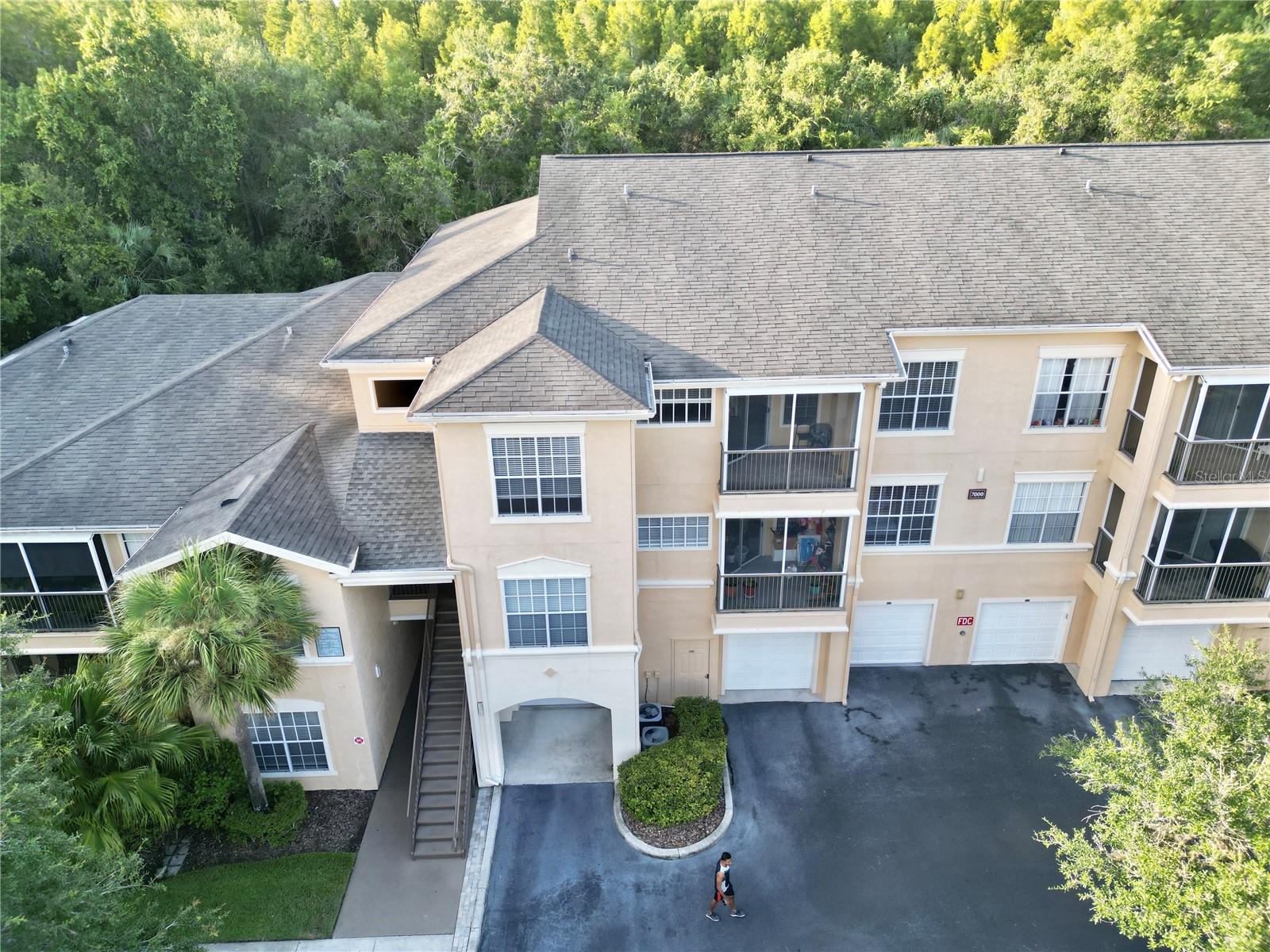 OXFORD PLACE AT TAMPA PALMS A - Residential