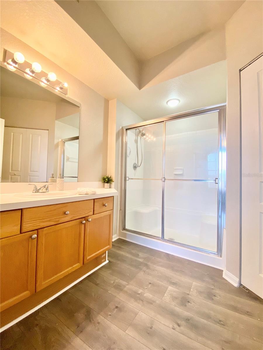 OXFORD PLACE AT TAMPA PALMS A - Residential