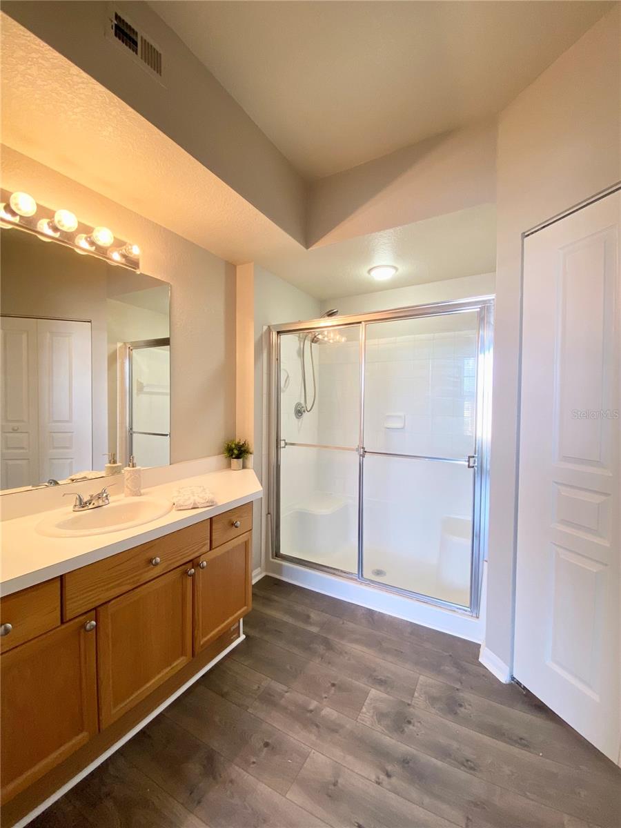 OXFORD PLACE AT TAMPA PALMS A - Residential