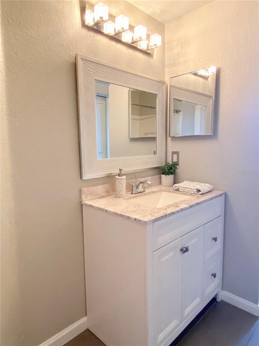 OXFORD PLACE AT TAMPA PALMS A - Residential