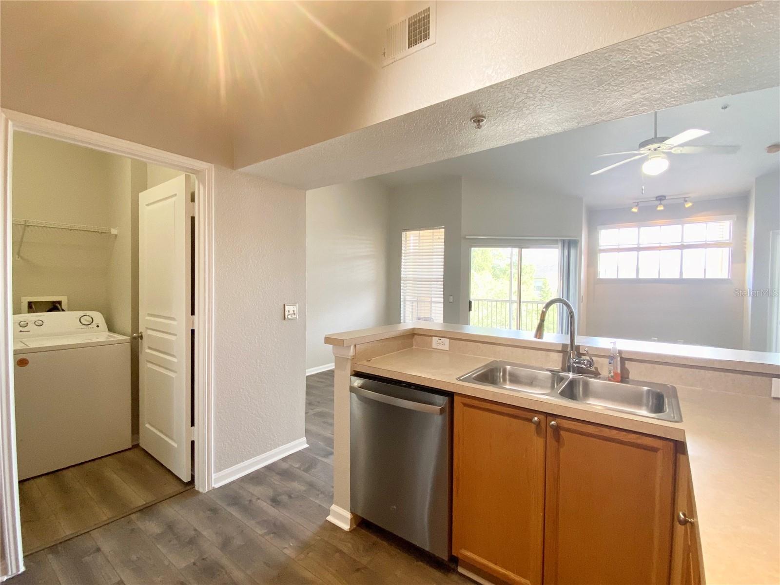 OXFORD PLACE AT TAMPA PALMS A - Residential