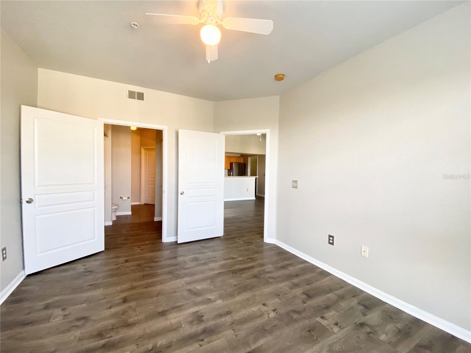 OXFORD PLACE AT TAMPA PALMS A - Residential