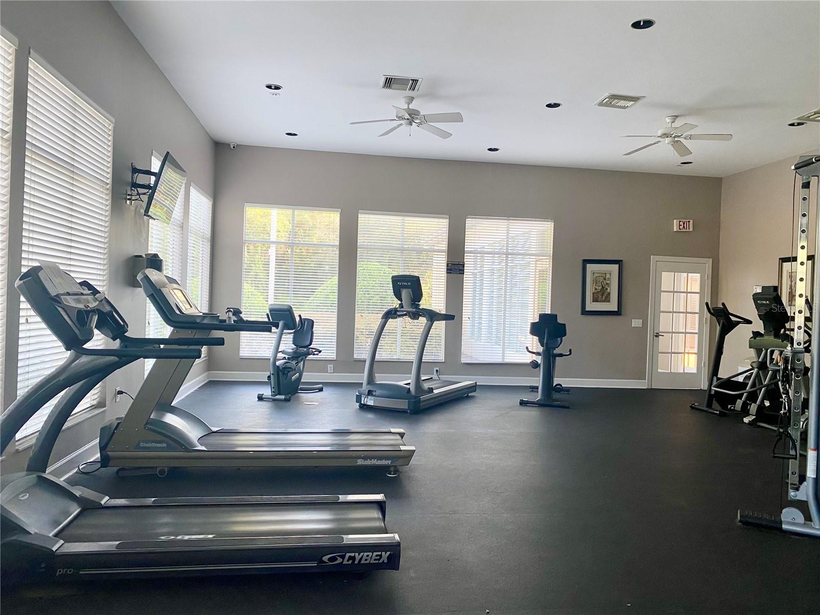 OXFORD PLACE AT TAMPA PALMS A - Residential