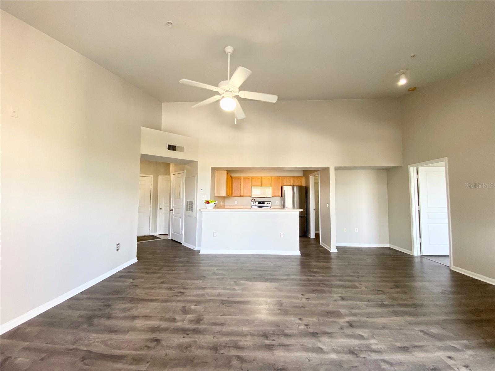 OXFORD PLACE AT TAMPA PALMS A - Residential