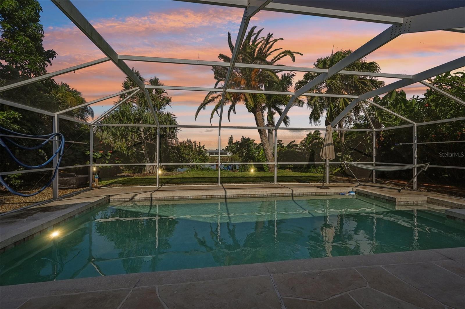 MAY TERRACE - Residential