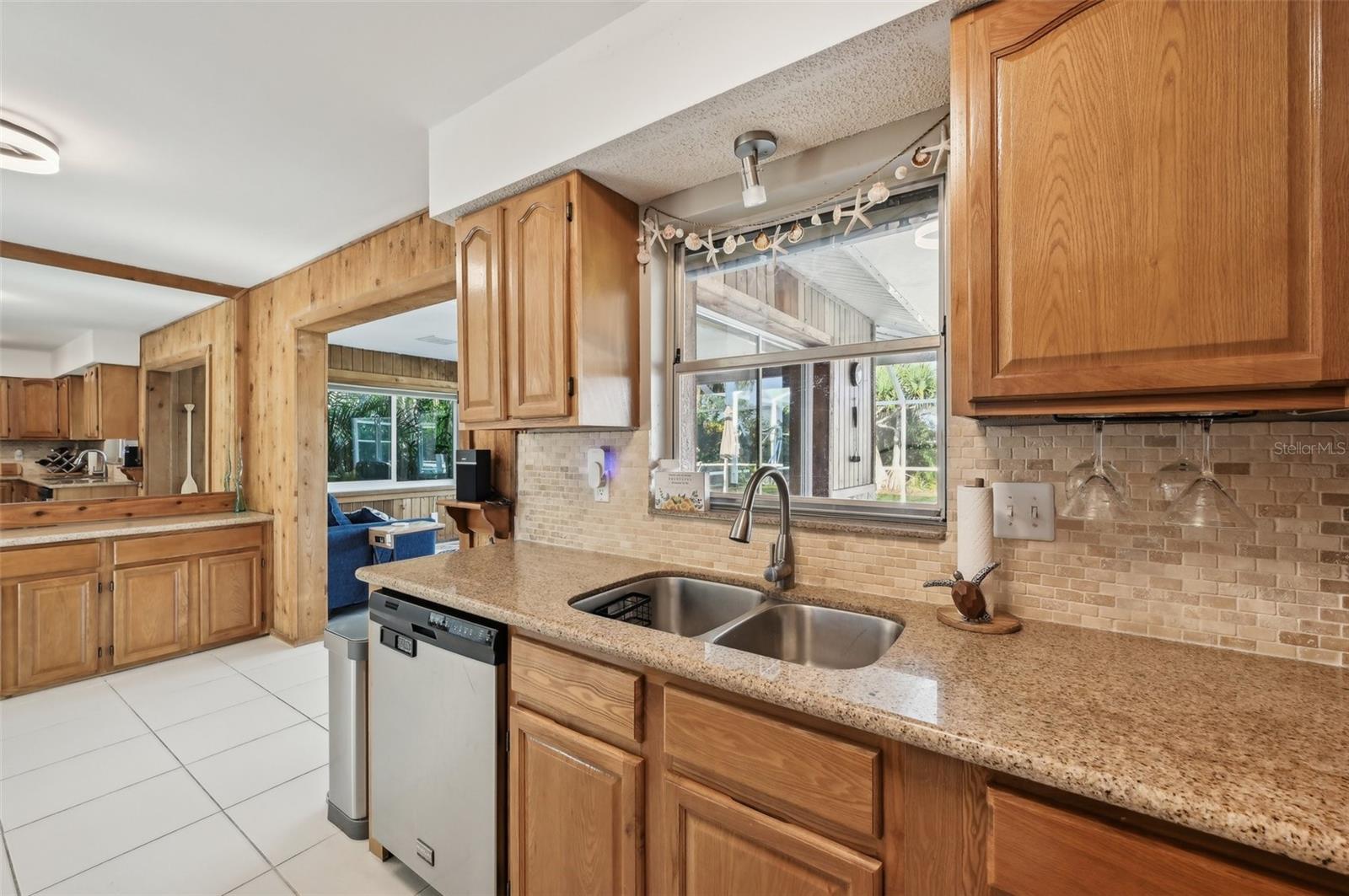 MAY TERRACE - Residential