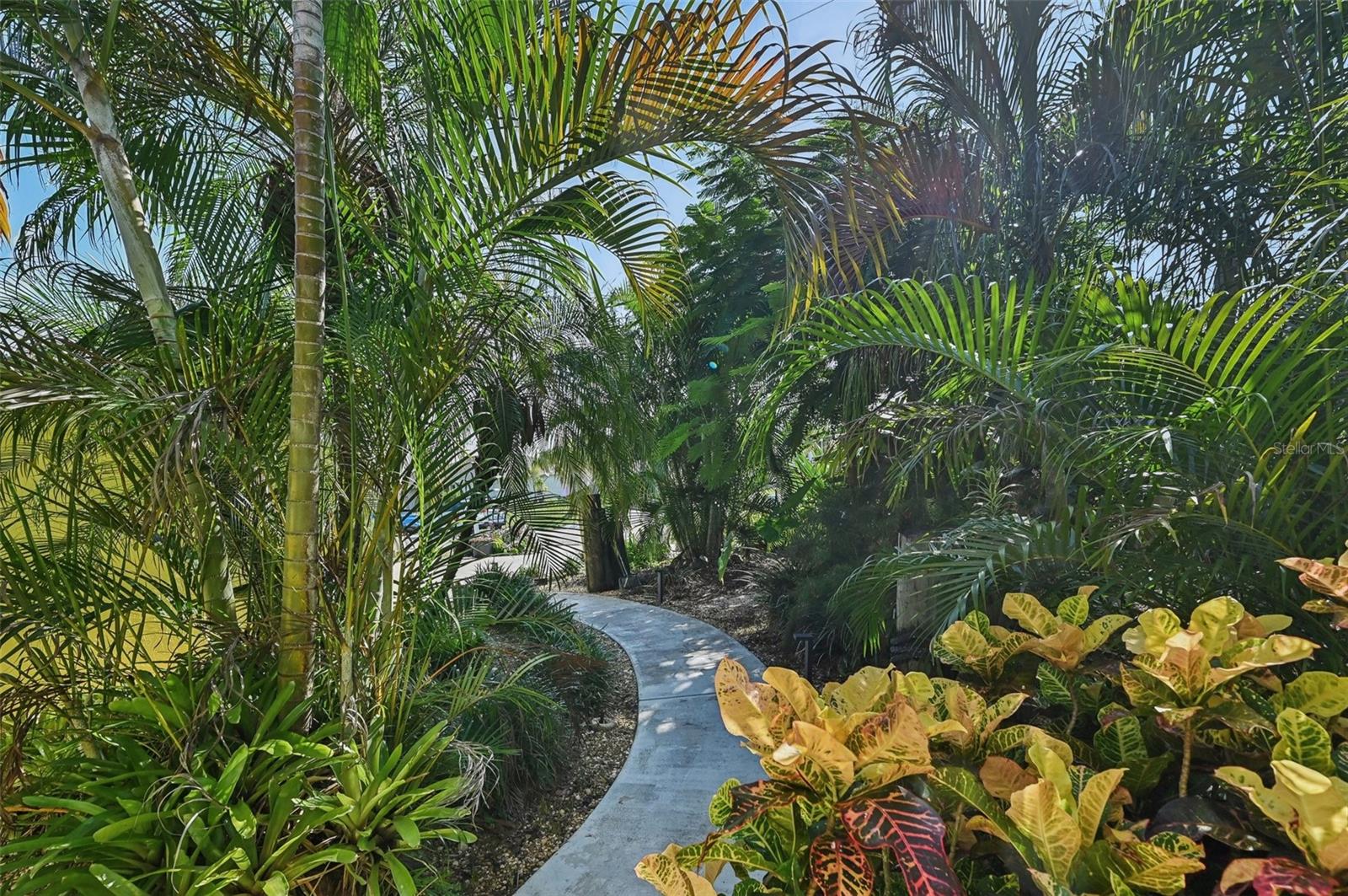 MAY TERRACE - Residential