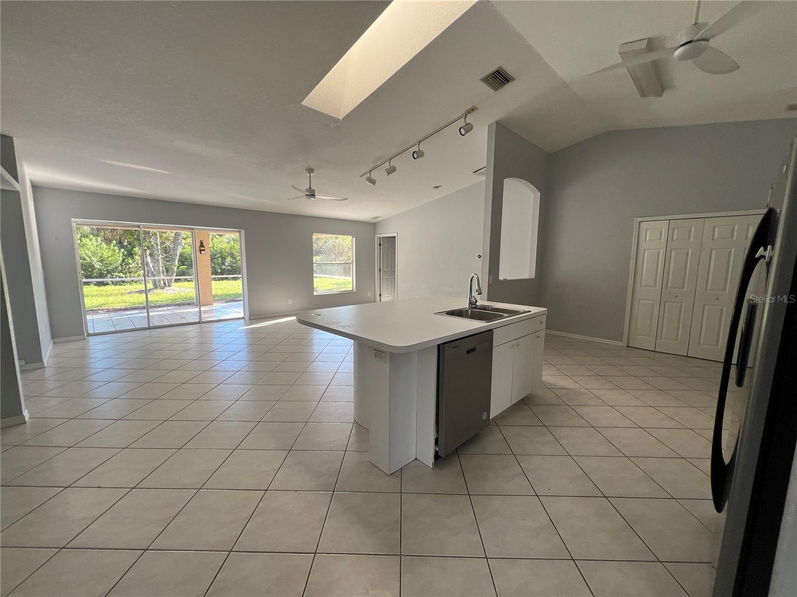 PUNTA GORDA ISLES SEC 16 - Residential Lease