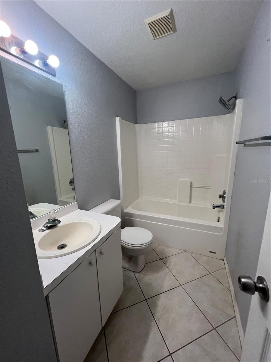 PUNTA GORDA ISLES SEC 16 - Residential Lease