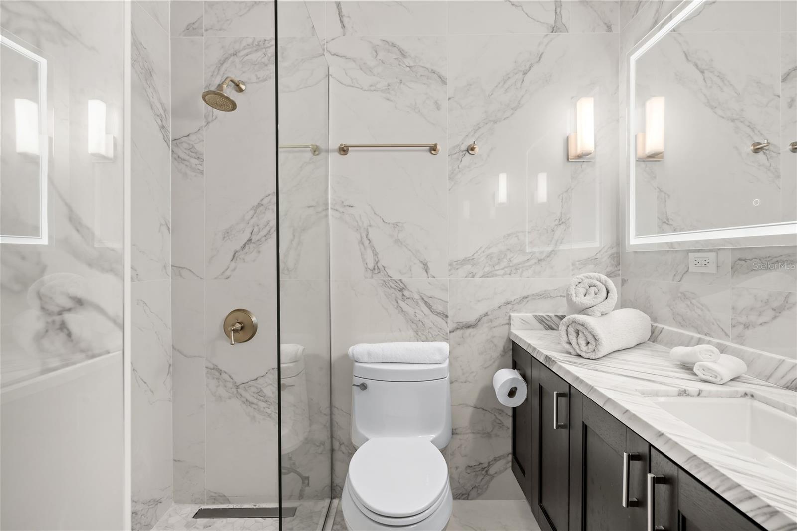 GRAND RESERVE COUNTRY CLUB RESIDENCES - Residential