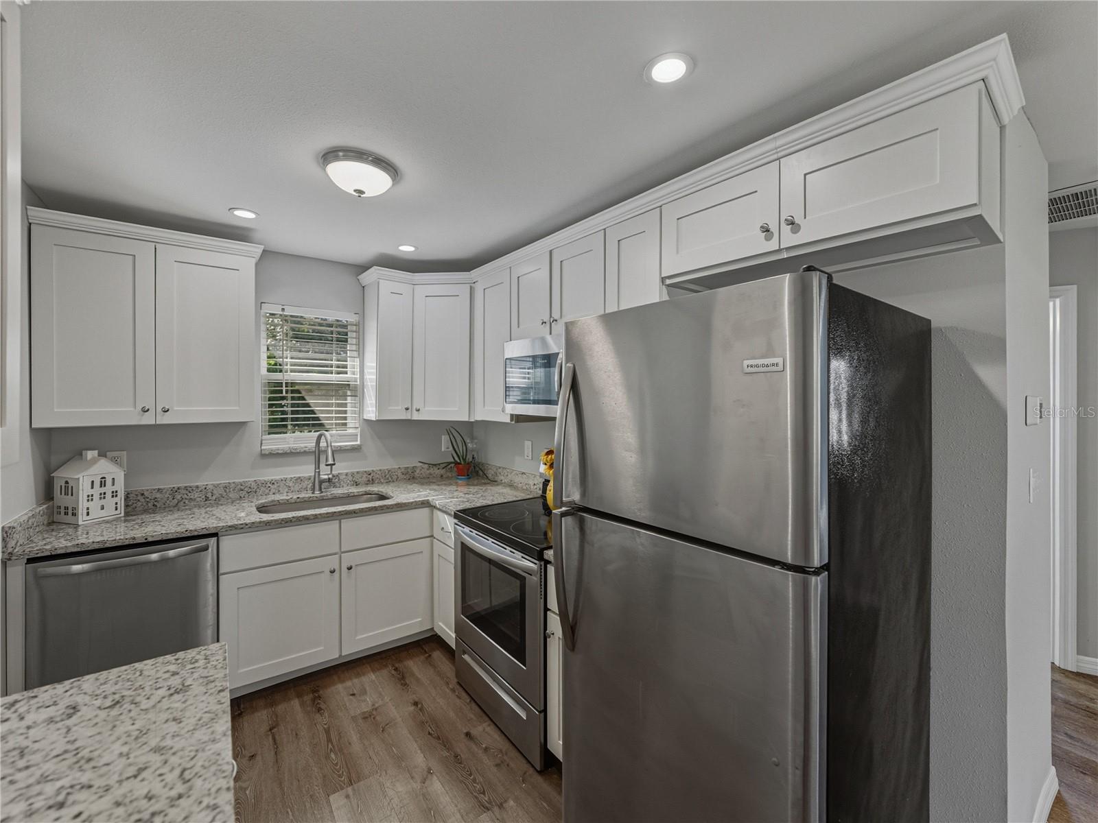 ZEPHYRHILLS COLONY CO - Residential