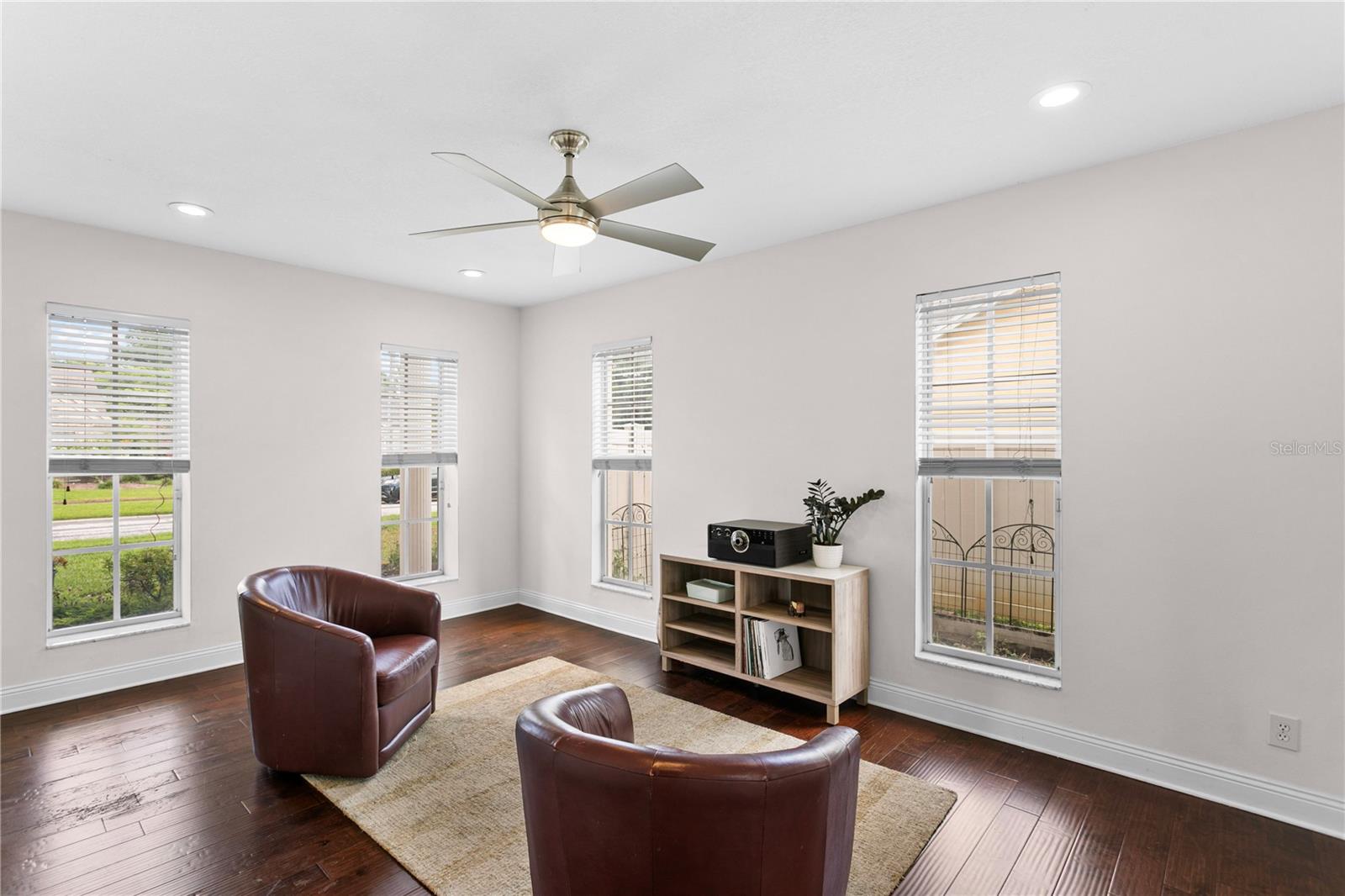 FARMINGTON - Residential