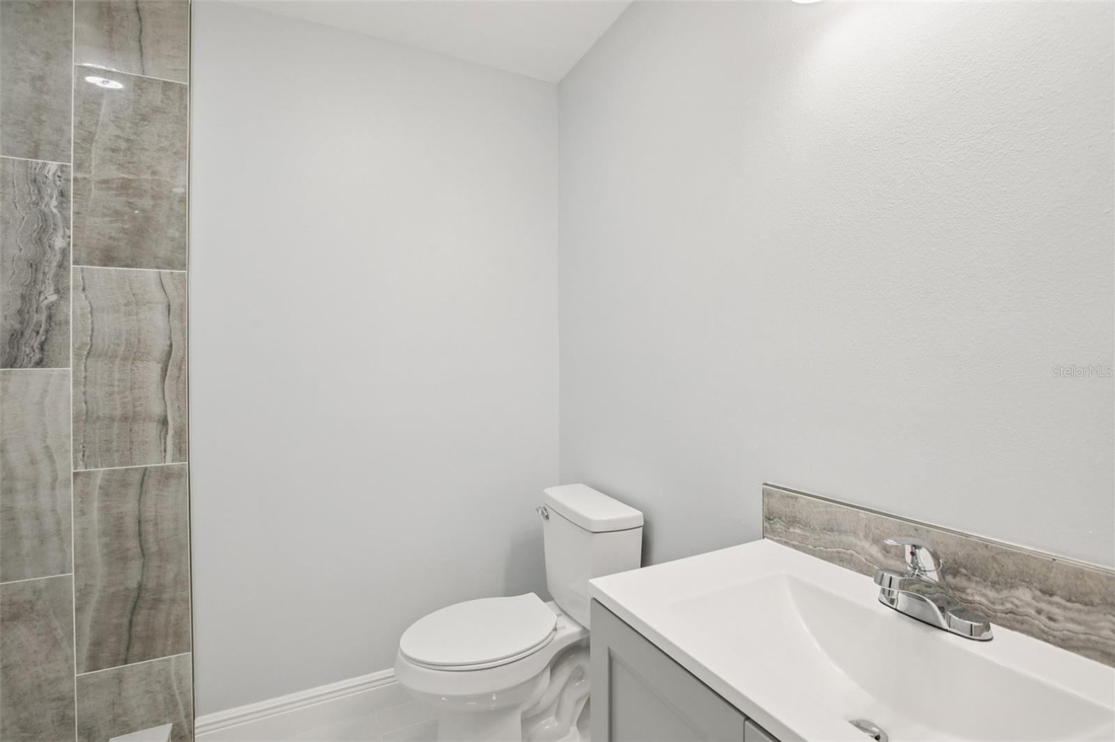 CLAIR MEL CITY UNIT 52 - Residential