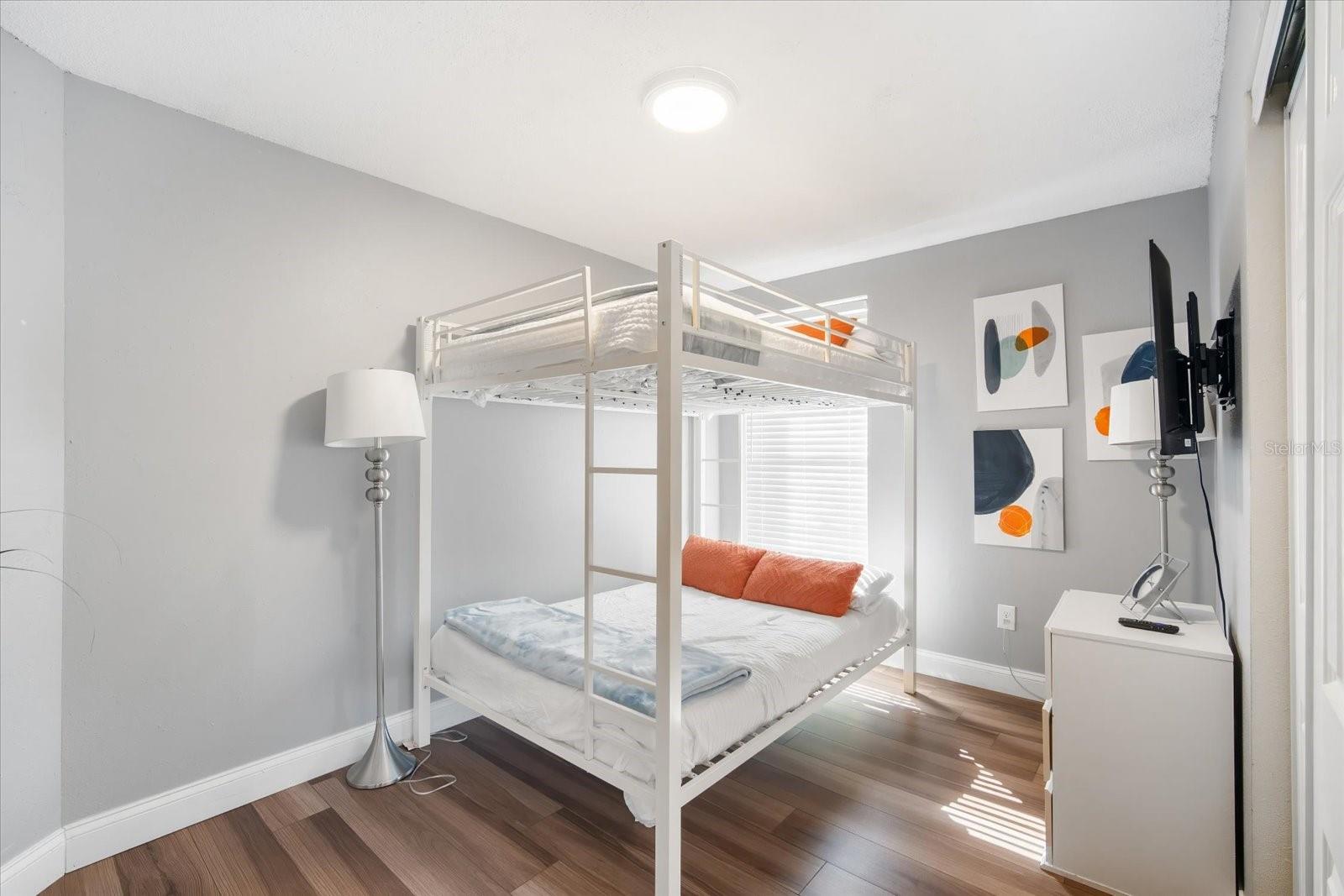 RIVERBEND MANOR - Residential