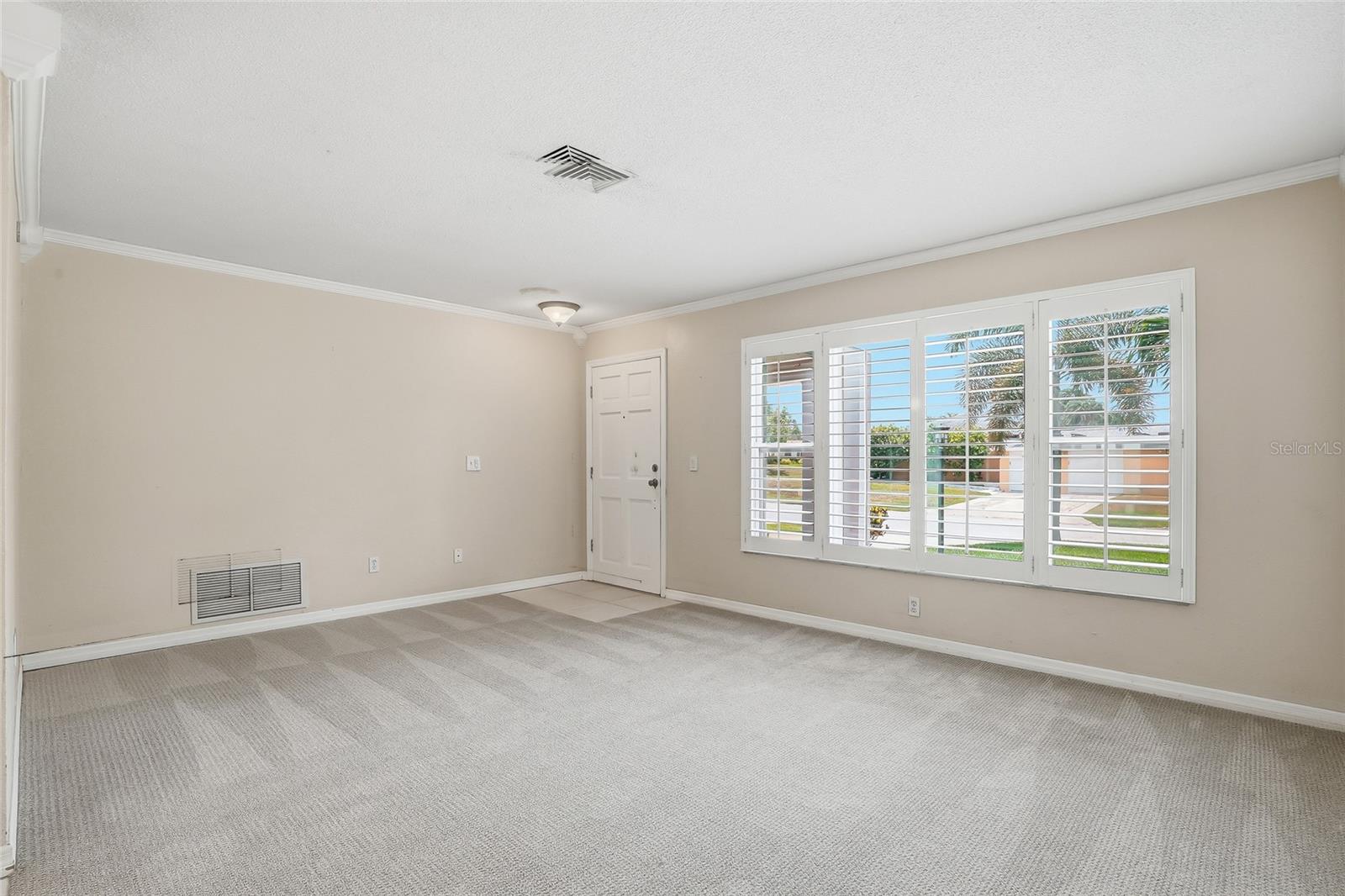 YACHT CLUB ESTATES - Residential