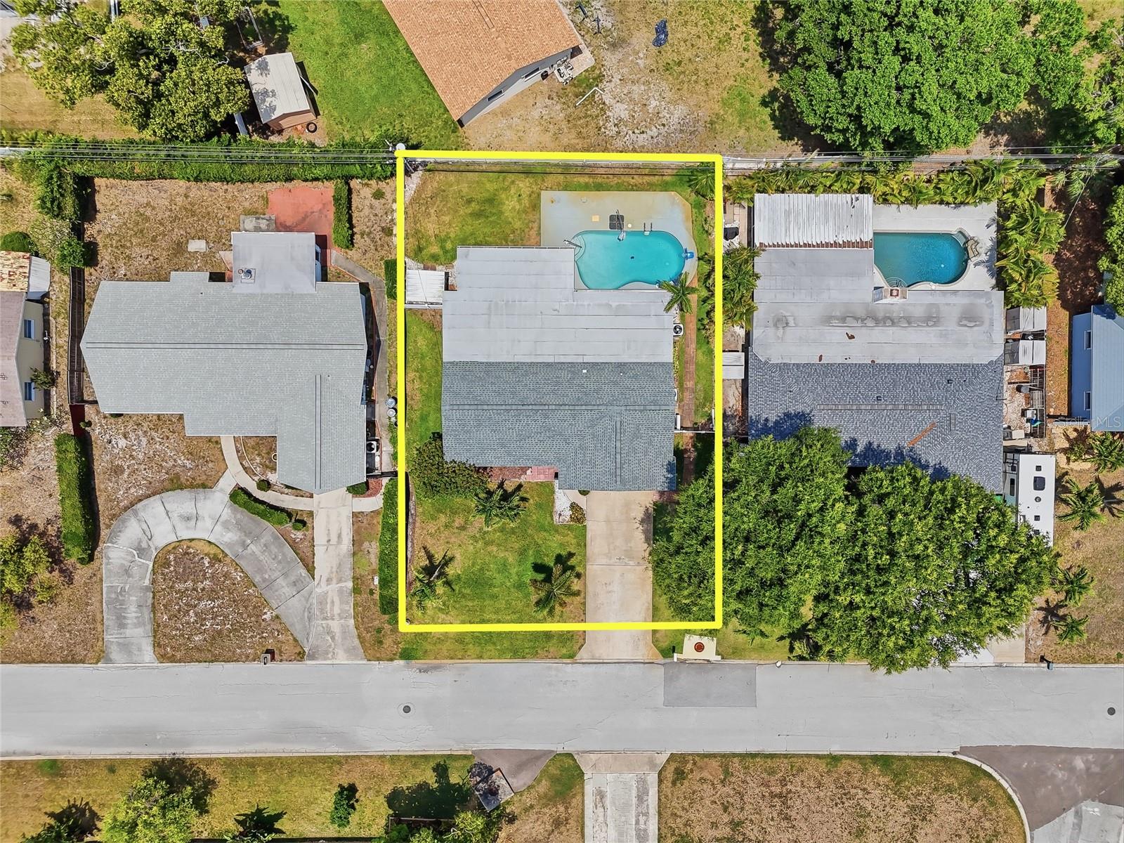 YACHT CLUB ESTATES - Residential