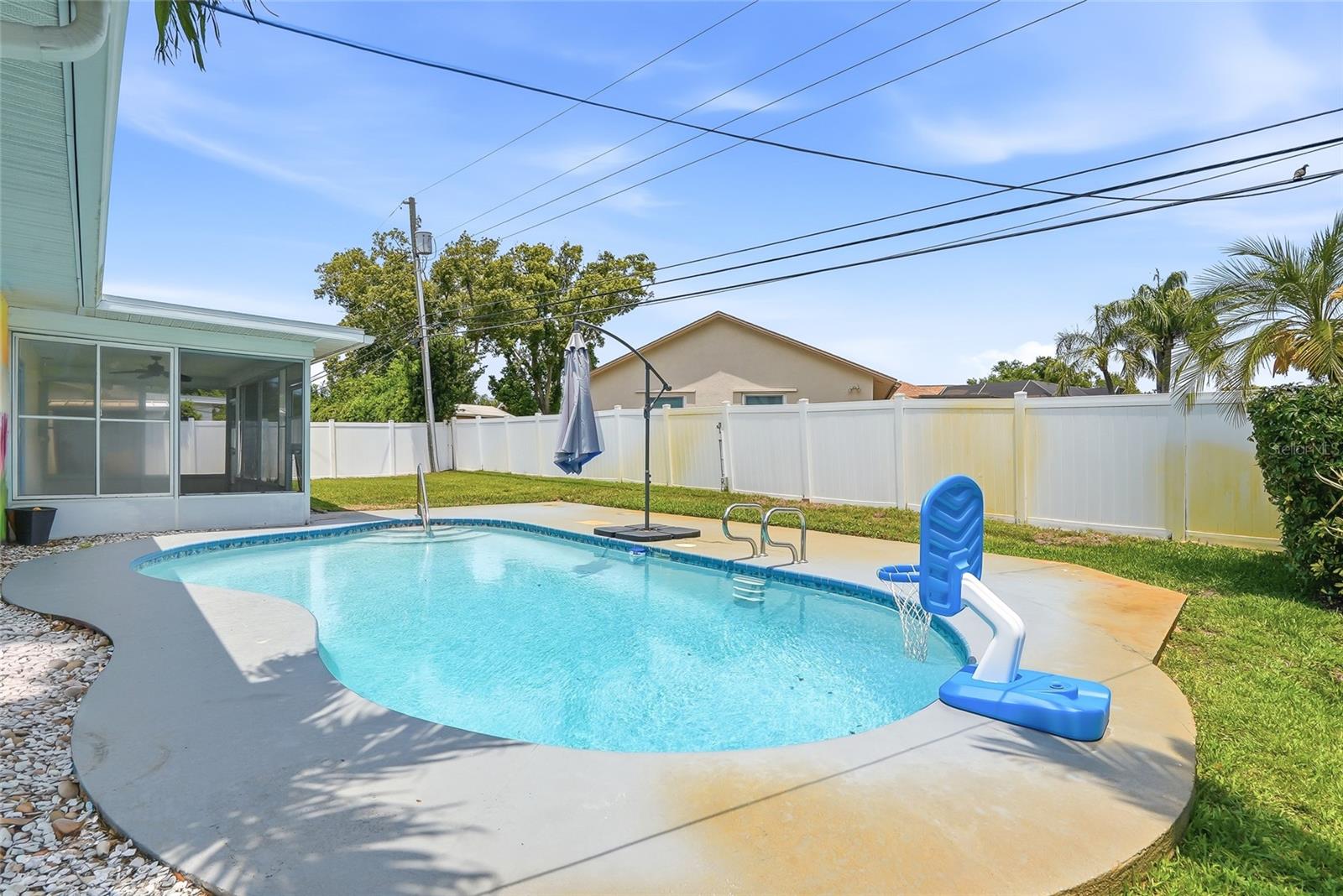 YACHT CLUB ESTATES - Residential