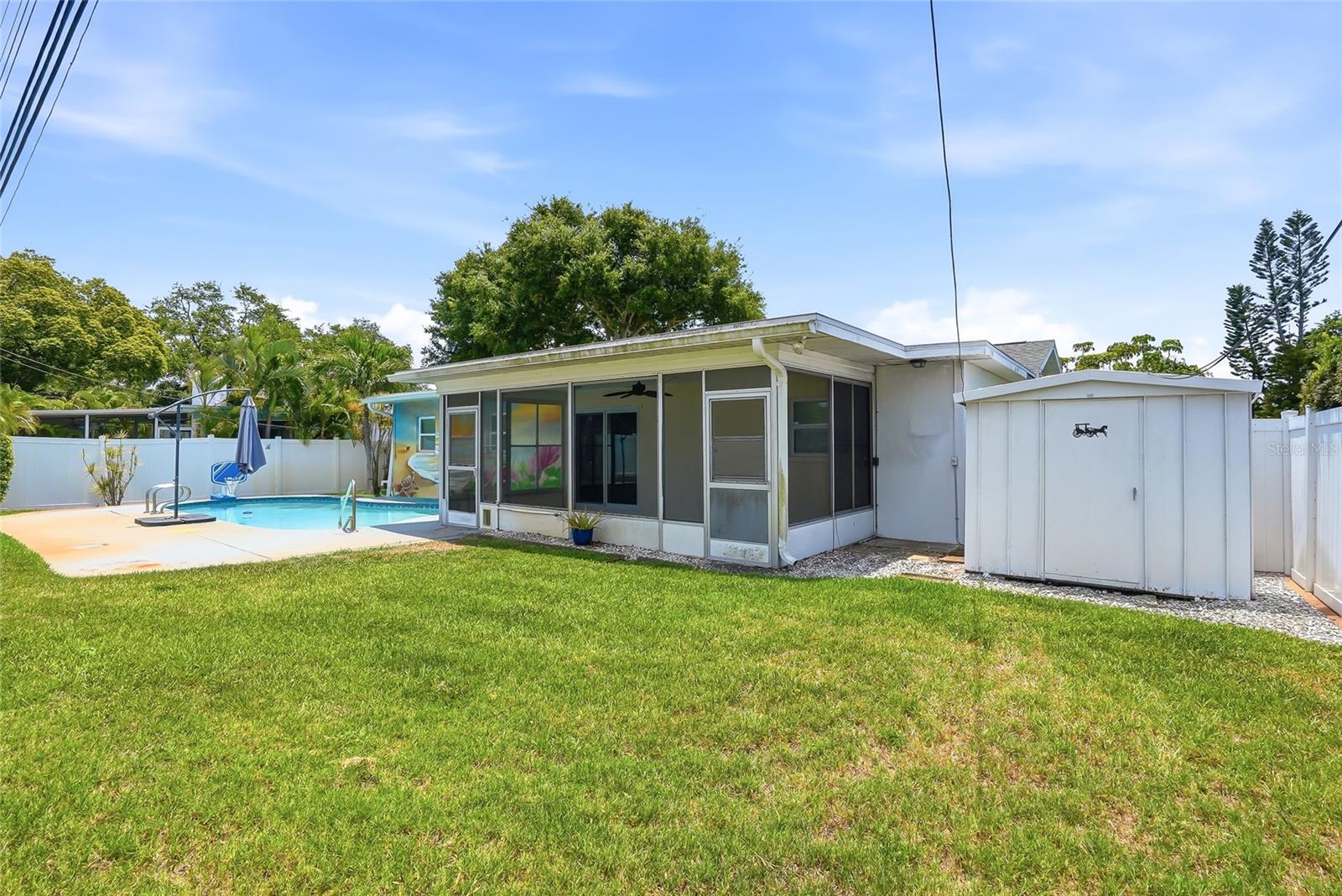 YACHT CLUB ESTATES - Residential