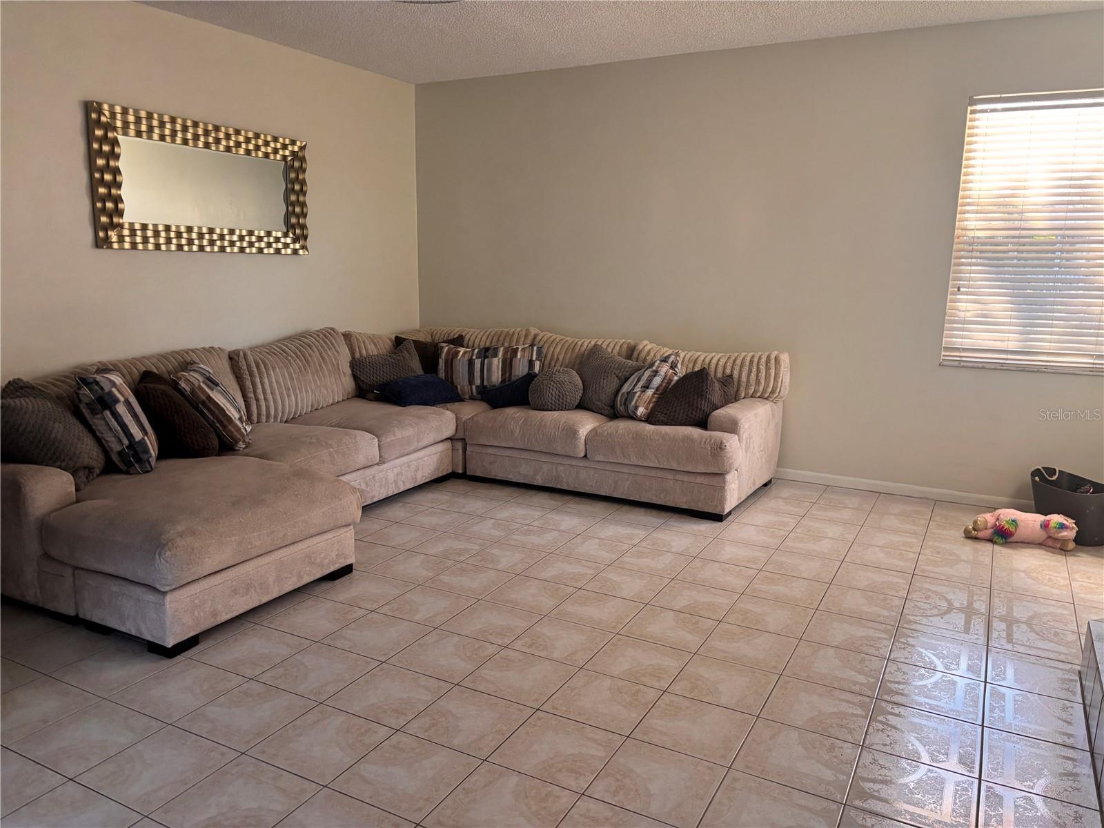 HUNTERS CREEK TR 335 PH 01 - Residential