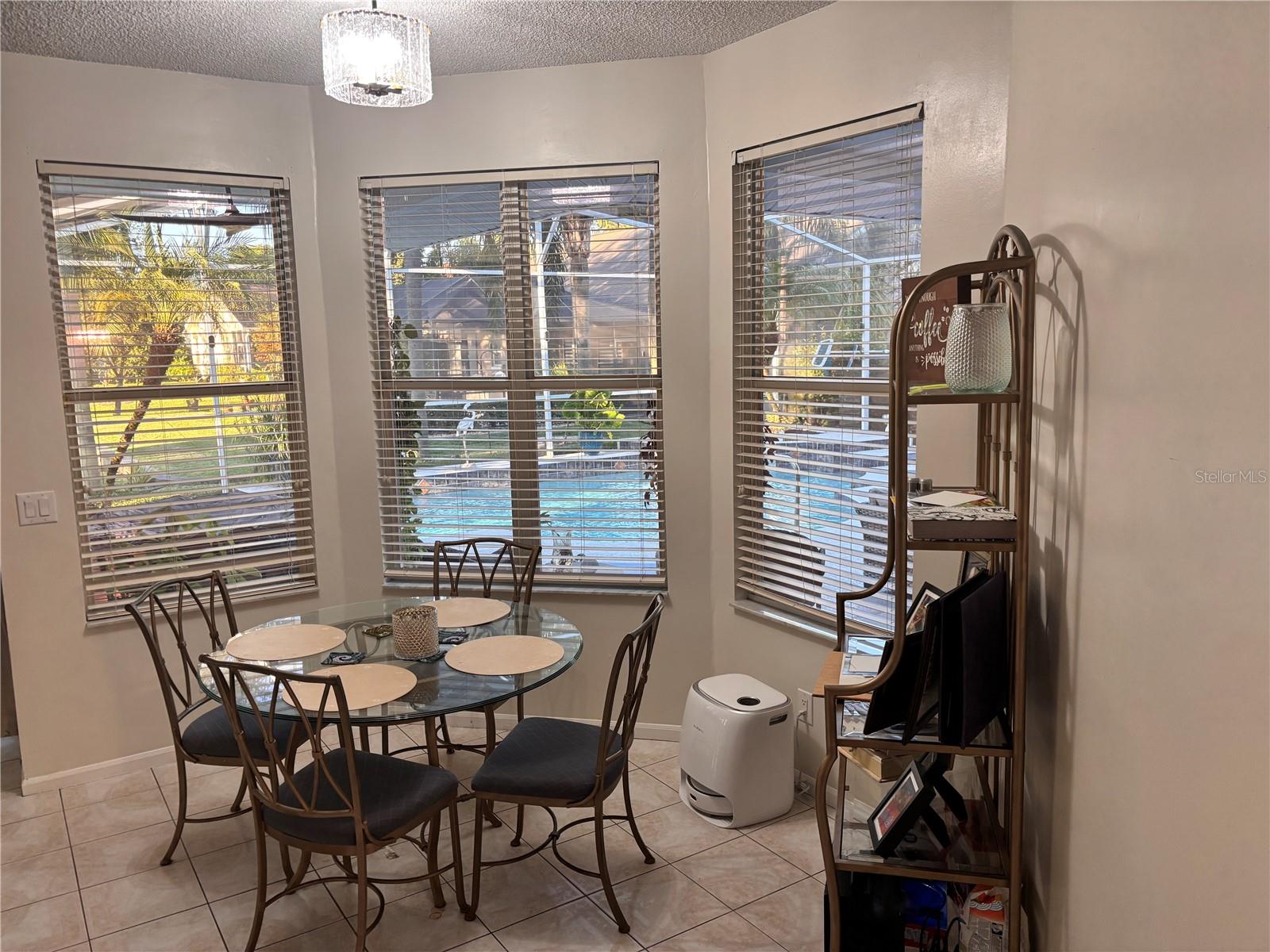 HUNTERS CREEK TR 335 PH 01 - Residential