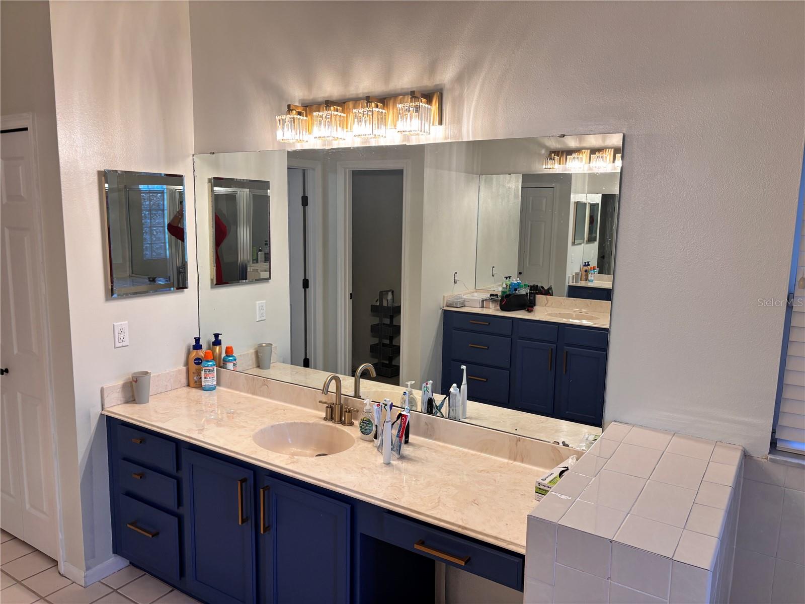 HUNTERS CREEK TR 335 PH 01 - Residential