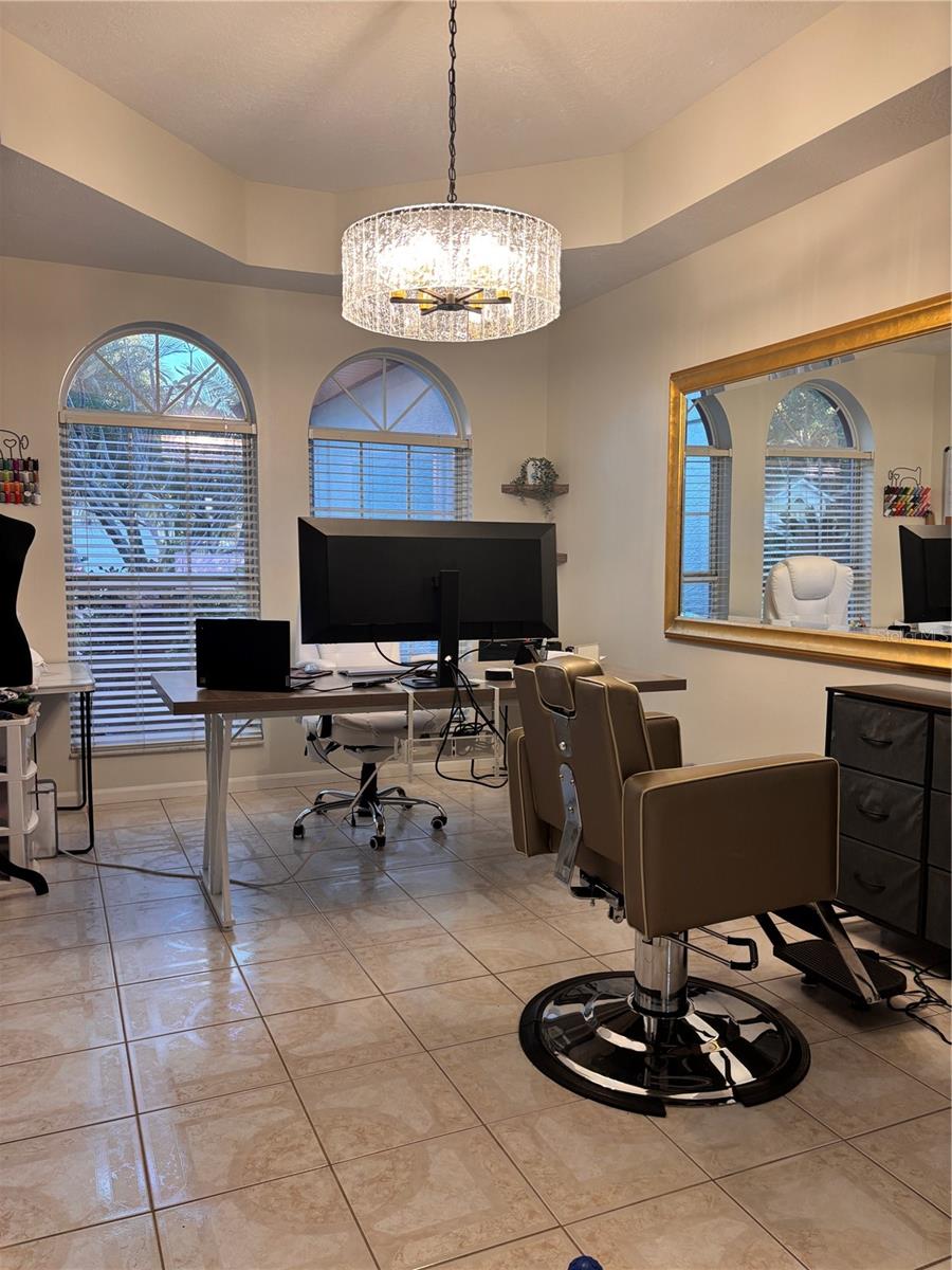 HUNTERS CREEK TR 335 PH 01 - Residential