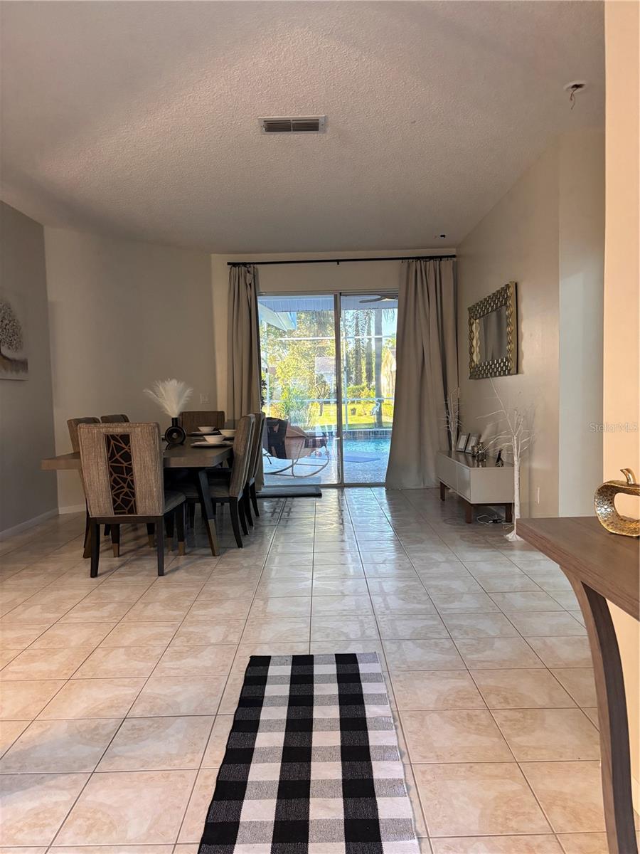 HUNTERS CREEK TR 335 PH 01 - Residential