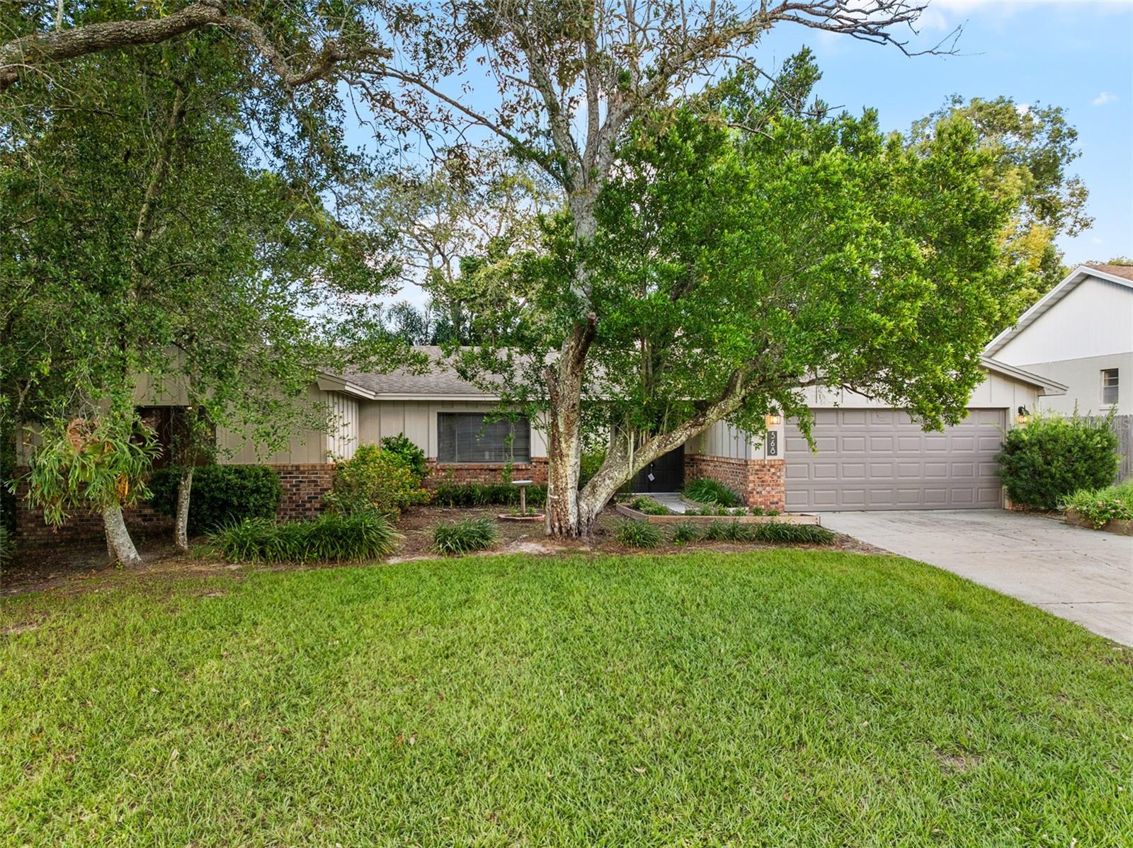 DELTONA LAKES UNIT 03 - Residential
