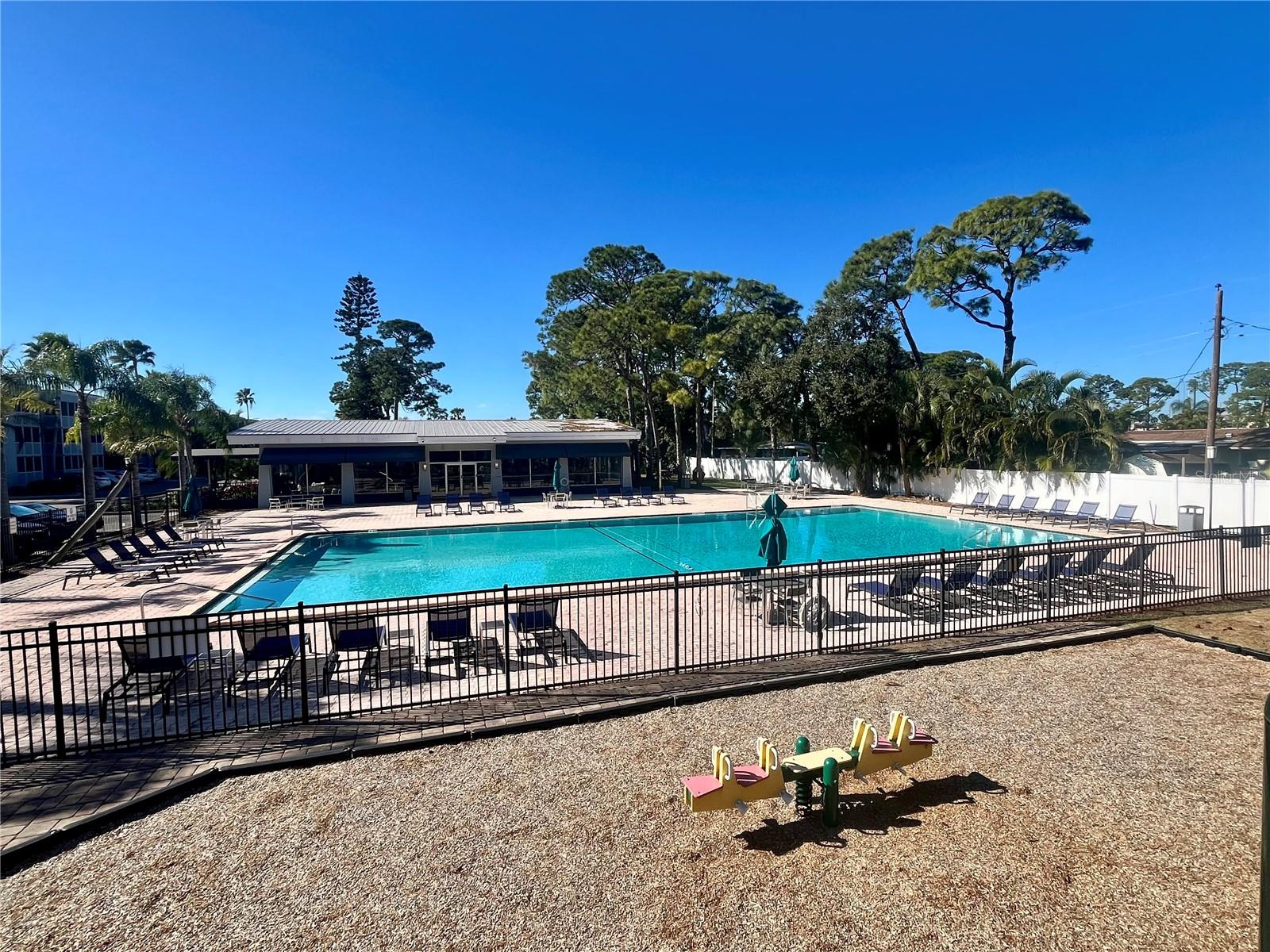 SARASOTA PALMS - Residential Lease