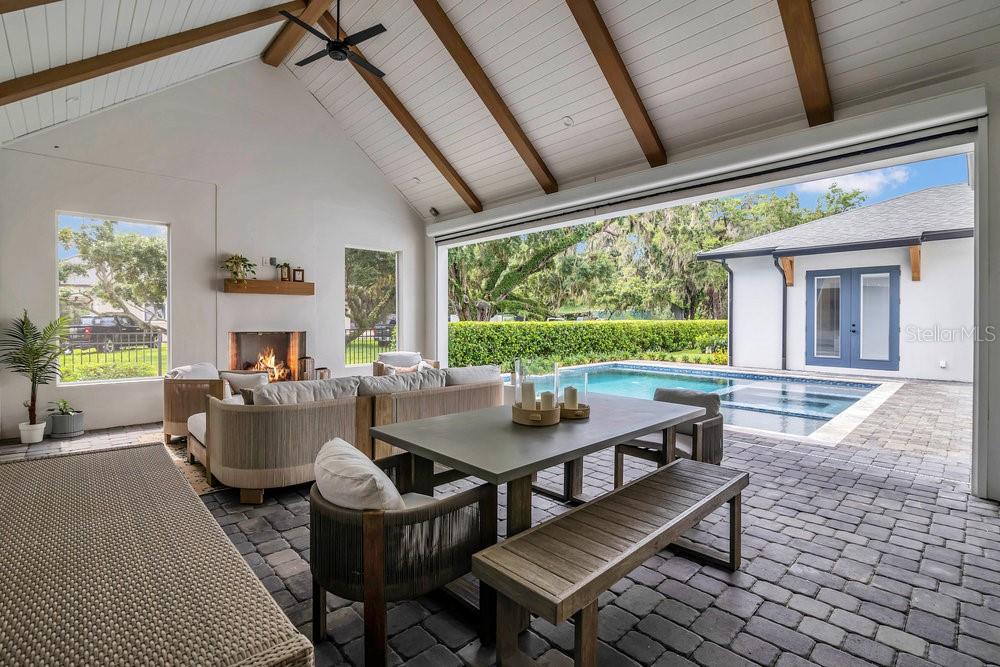 OAKLAND HILLS - Residential