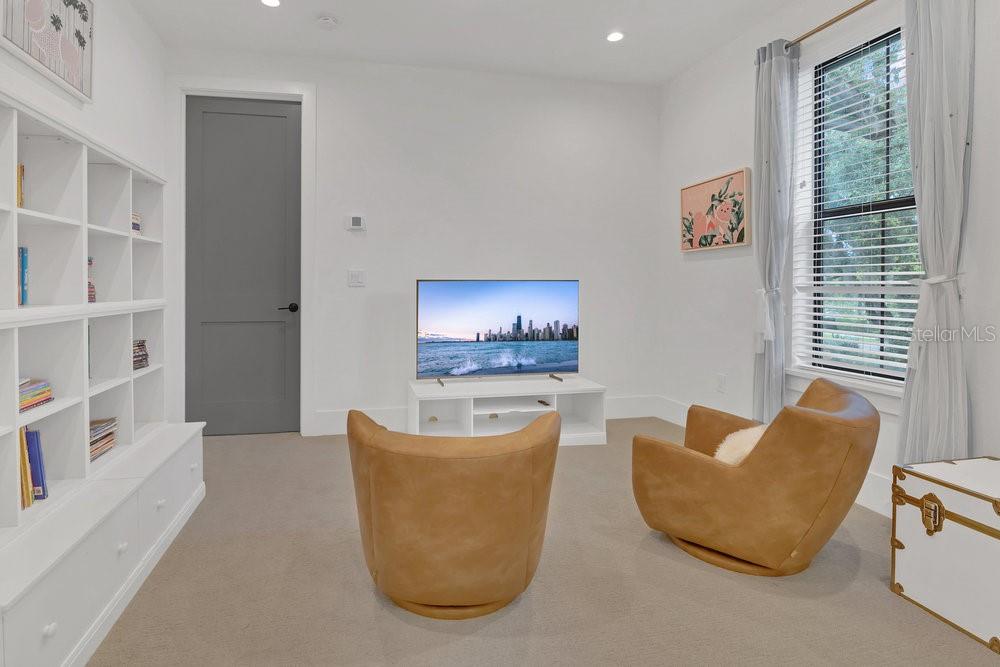 OAKLAND HILLS - Residential