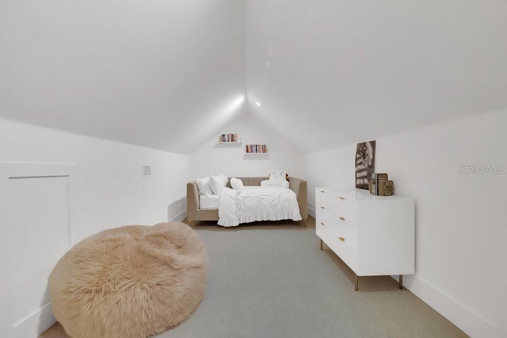 OAKLAND HILLS - Residential