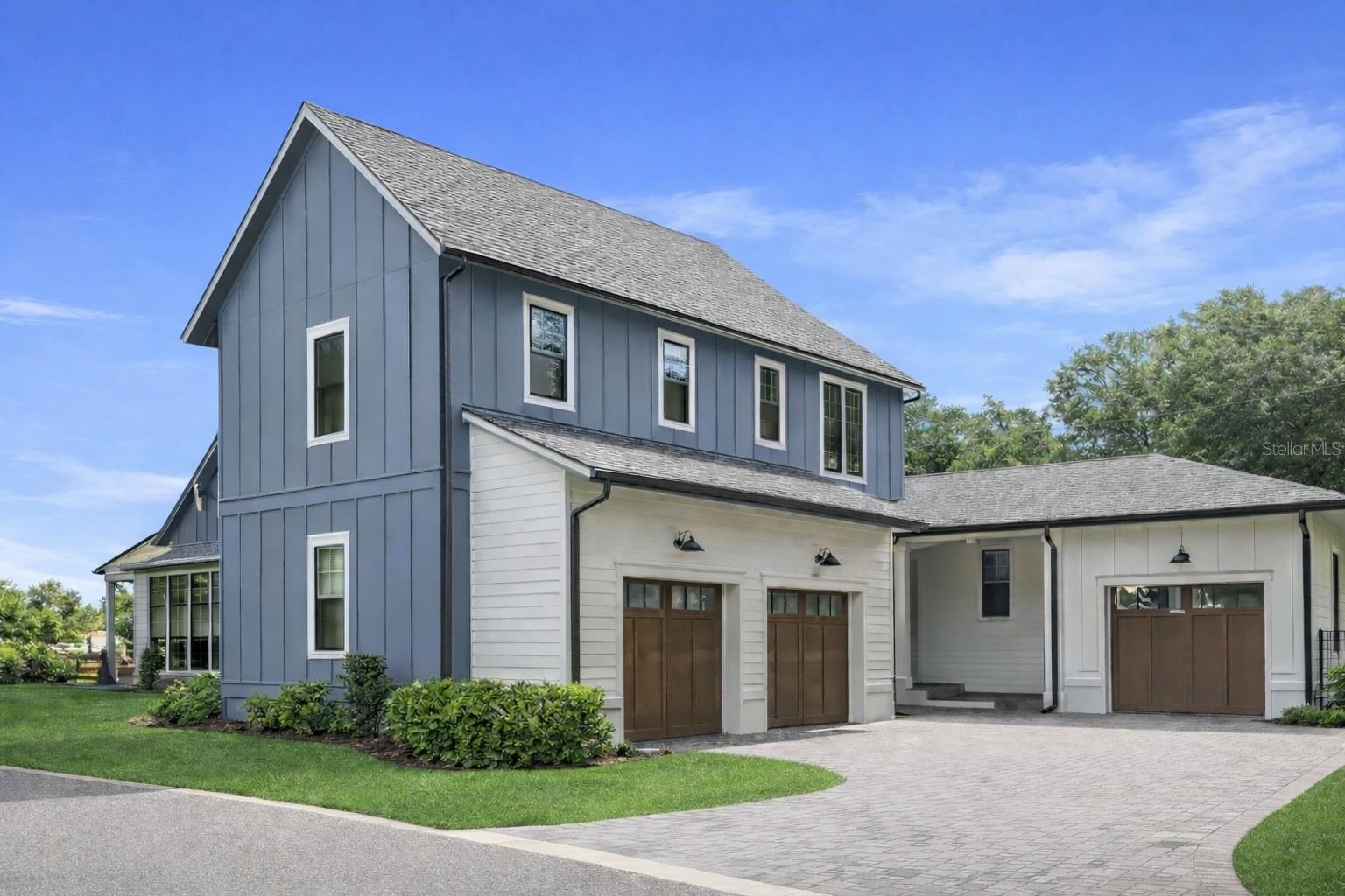 OAKLAND HILLS - Residential