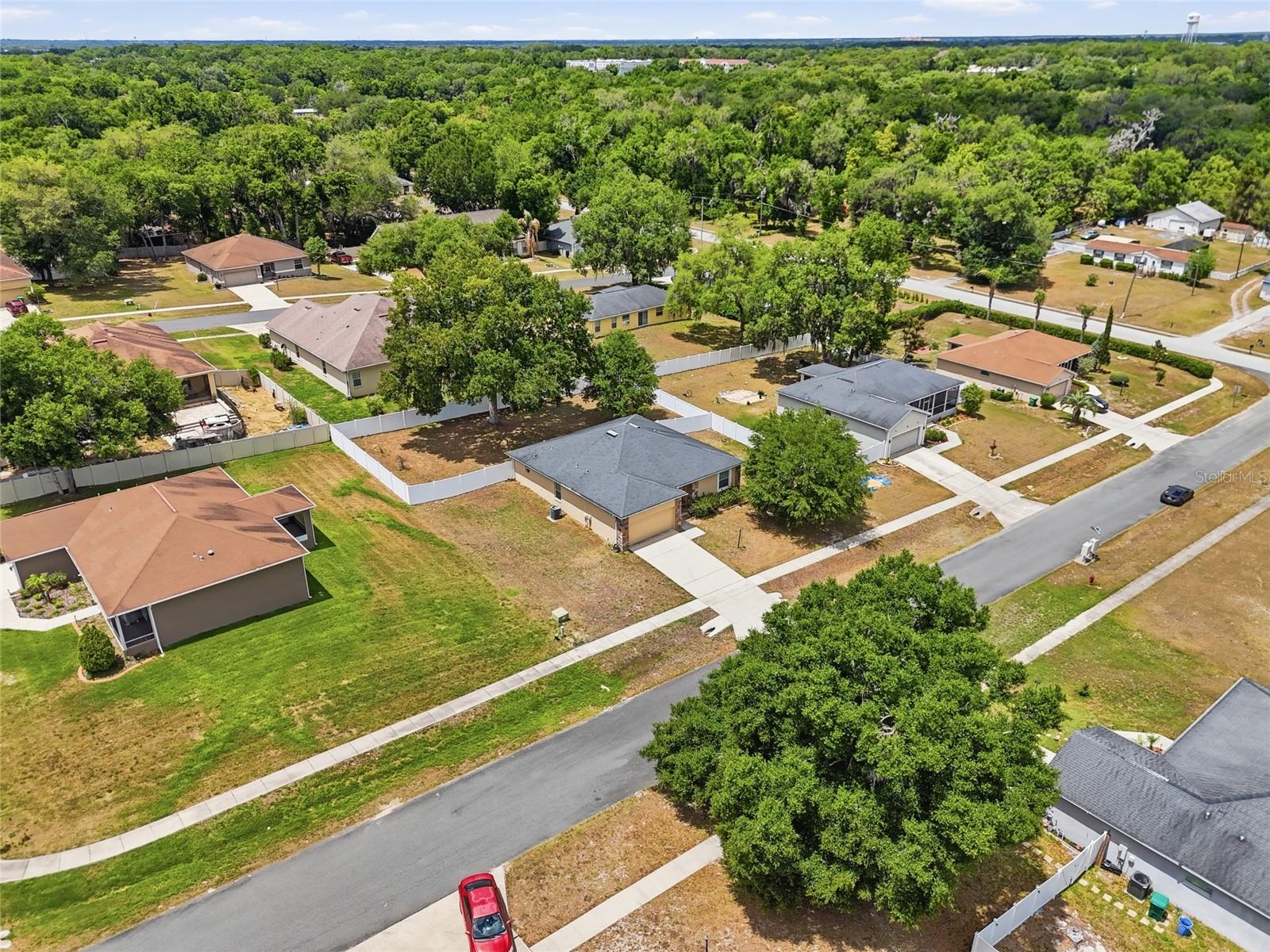 LADY LAKE STONEWOOD MANOR - Residential