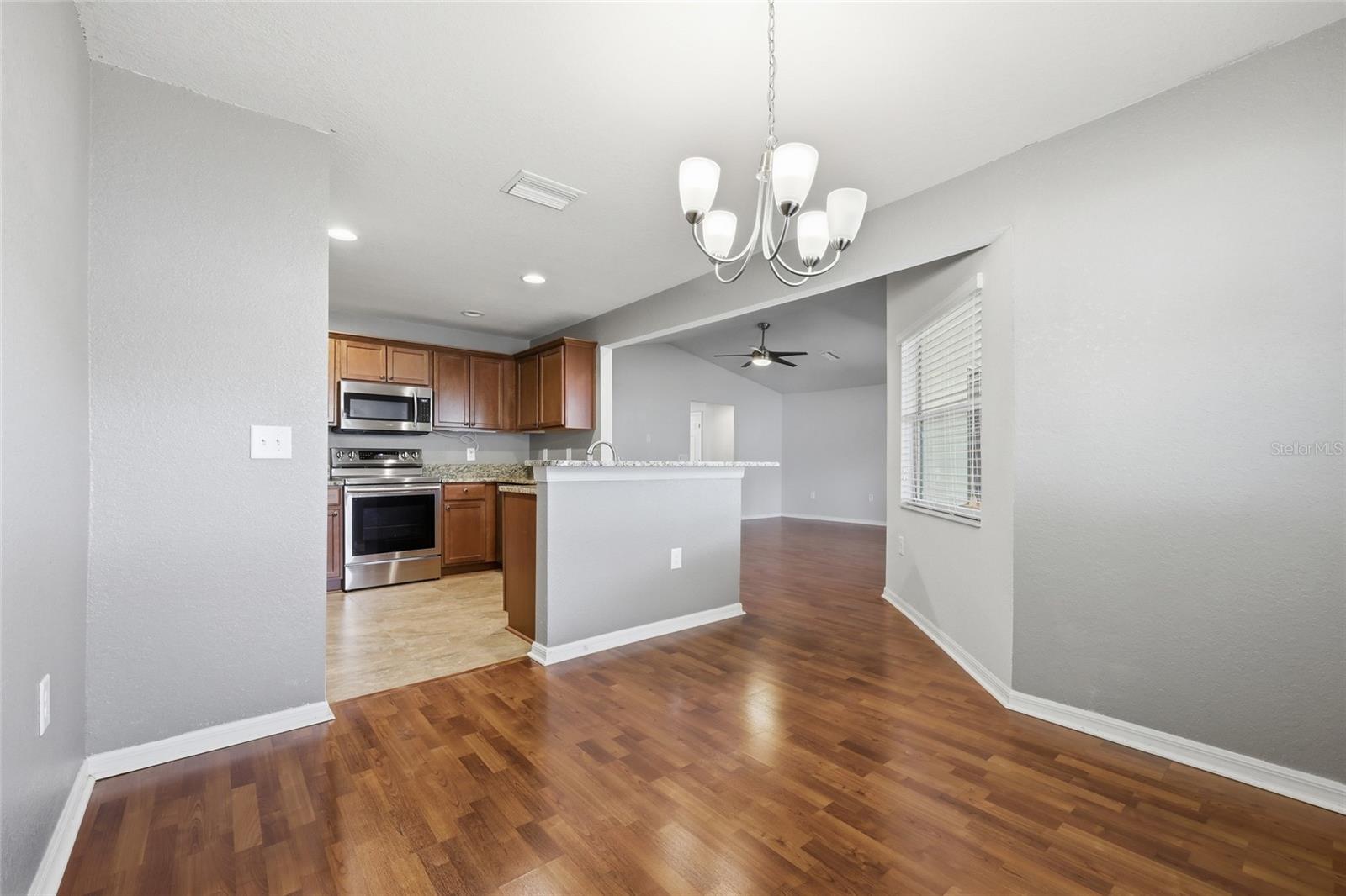 LADY LAKE STONEWOOD MANOR - Residential