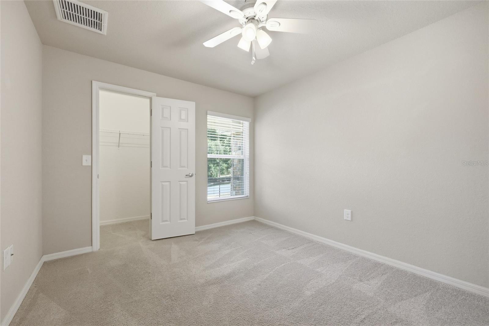 LADY LAKE STONEWOOD MANOR - Residential