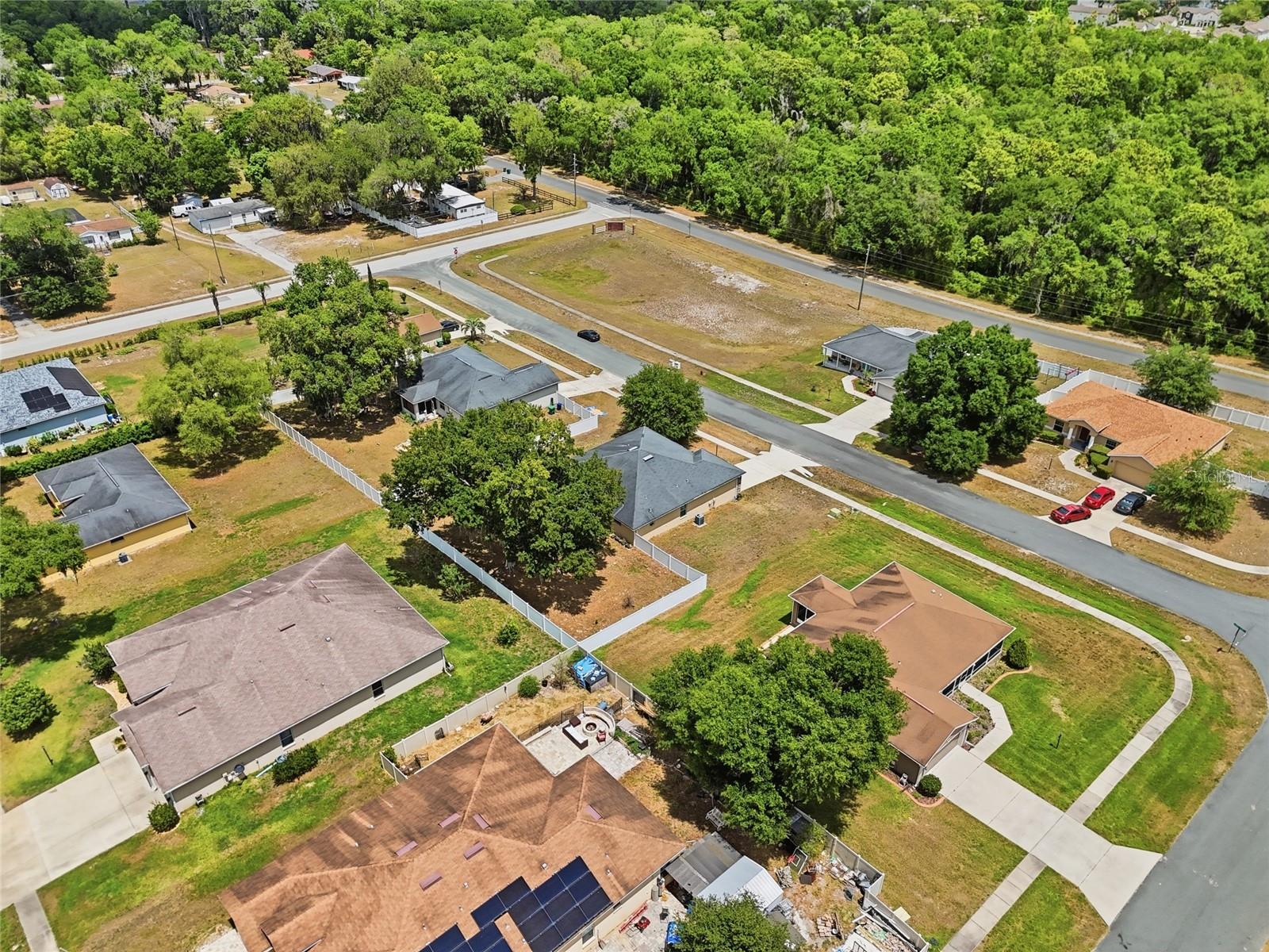 LADY LAKE STONEWOOD MANOR - Residential