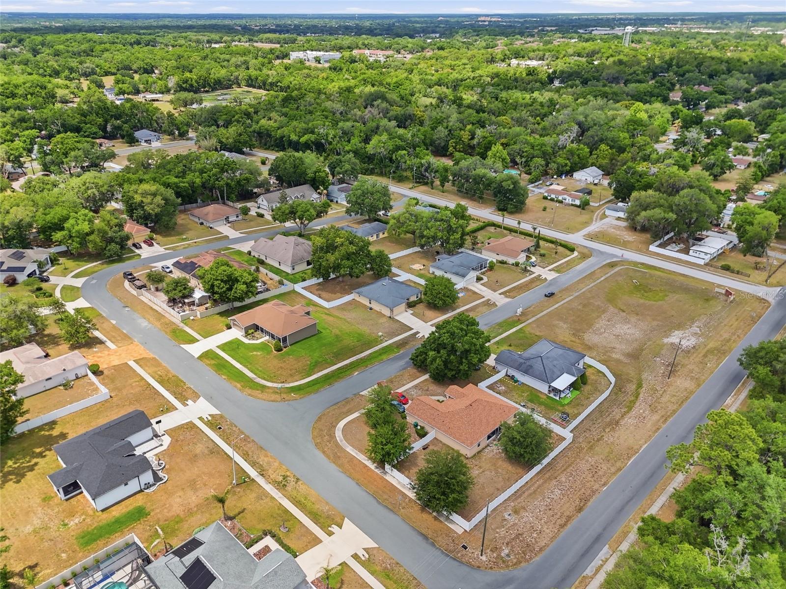 LADY LAKE STONEWOOD MANOR - Residential