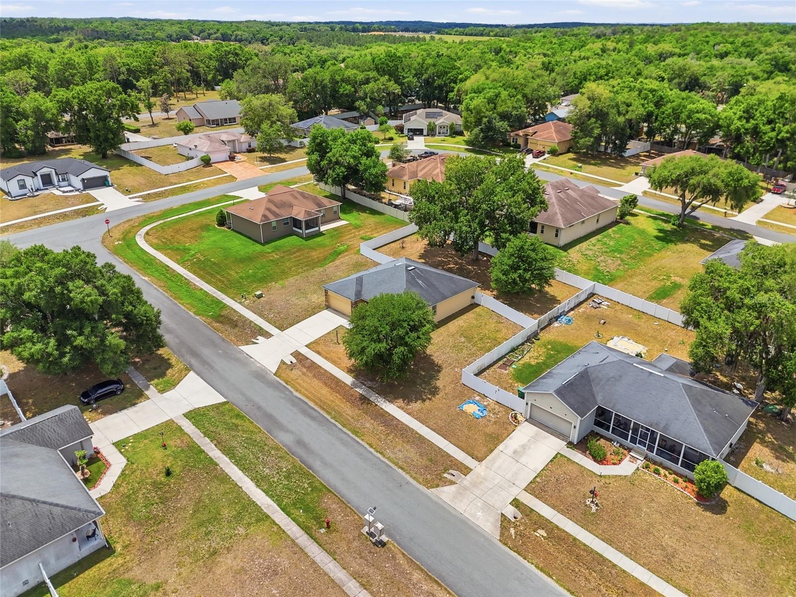LADY LAKE STONEWOOD MANOR - Residential