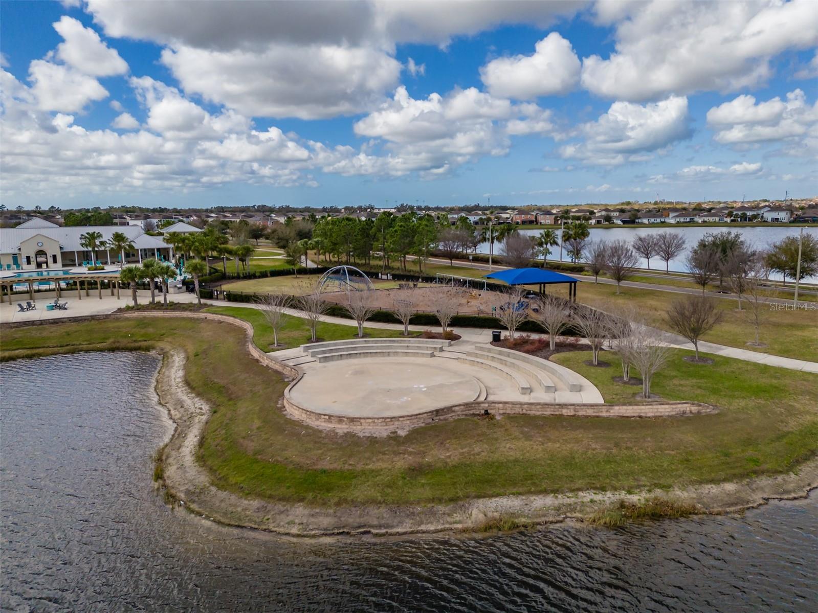 CARLTON LAKES WEST - Residential