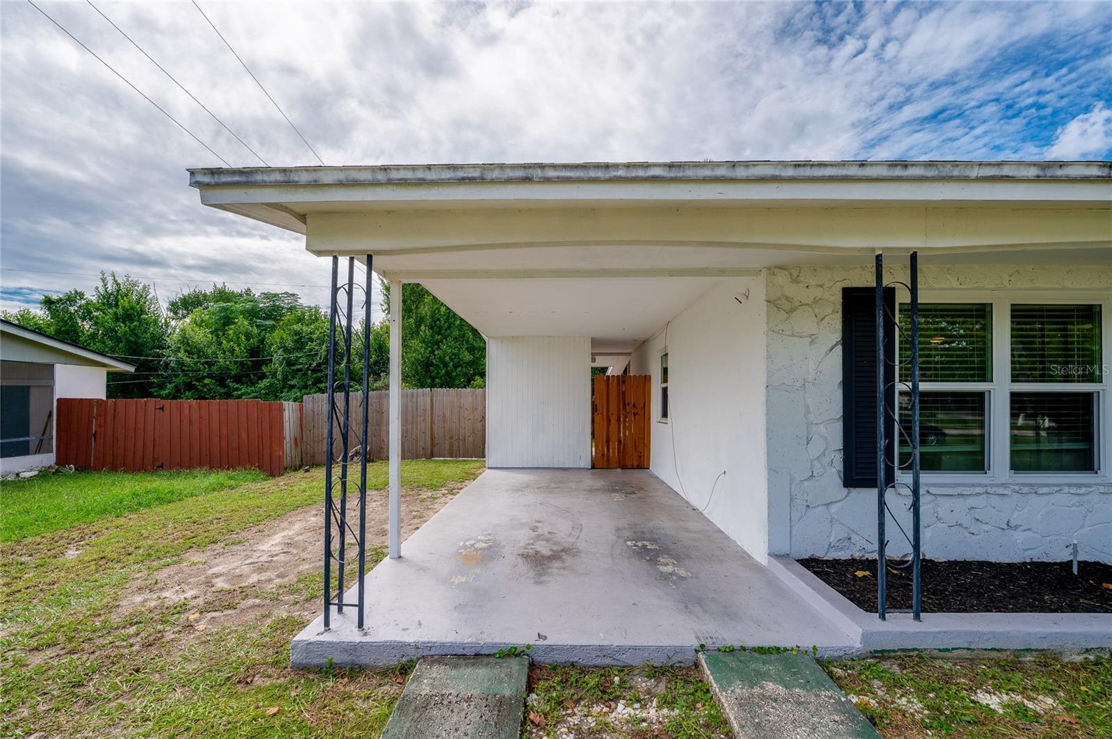 605 E NORMANDY BOULEVARD