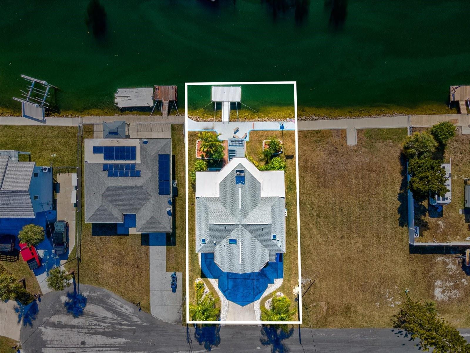 HERNANDO BEACH - Residential