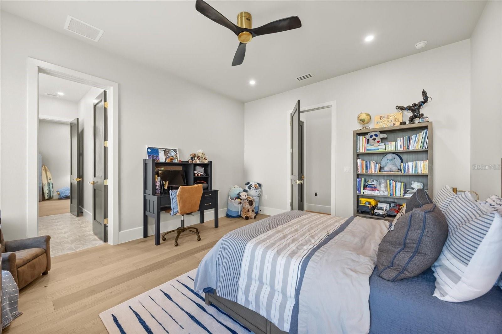 GOTHA TOWN - Residential